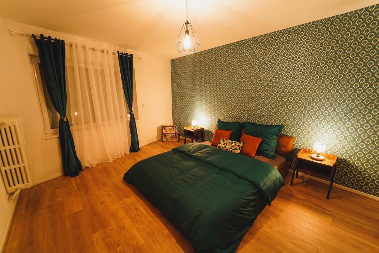 The Vintage Apartment Au Coeur De La Ville De Rimbaud Charleville-Mezieres Luaran gambar