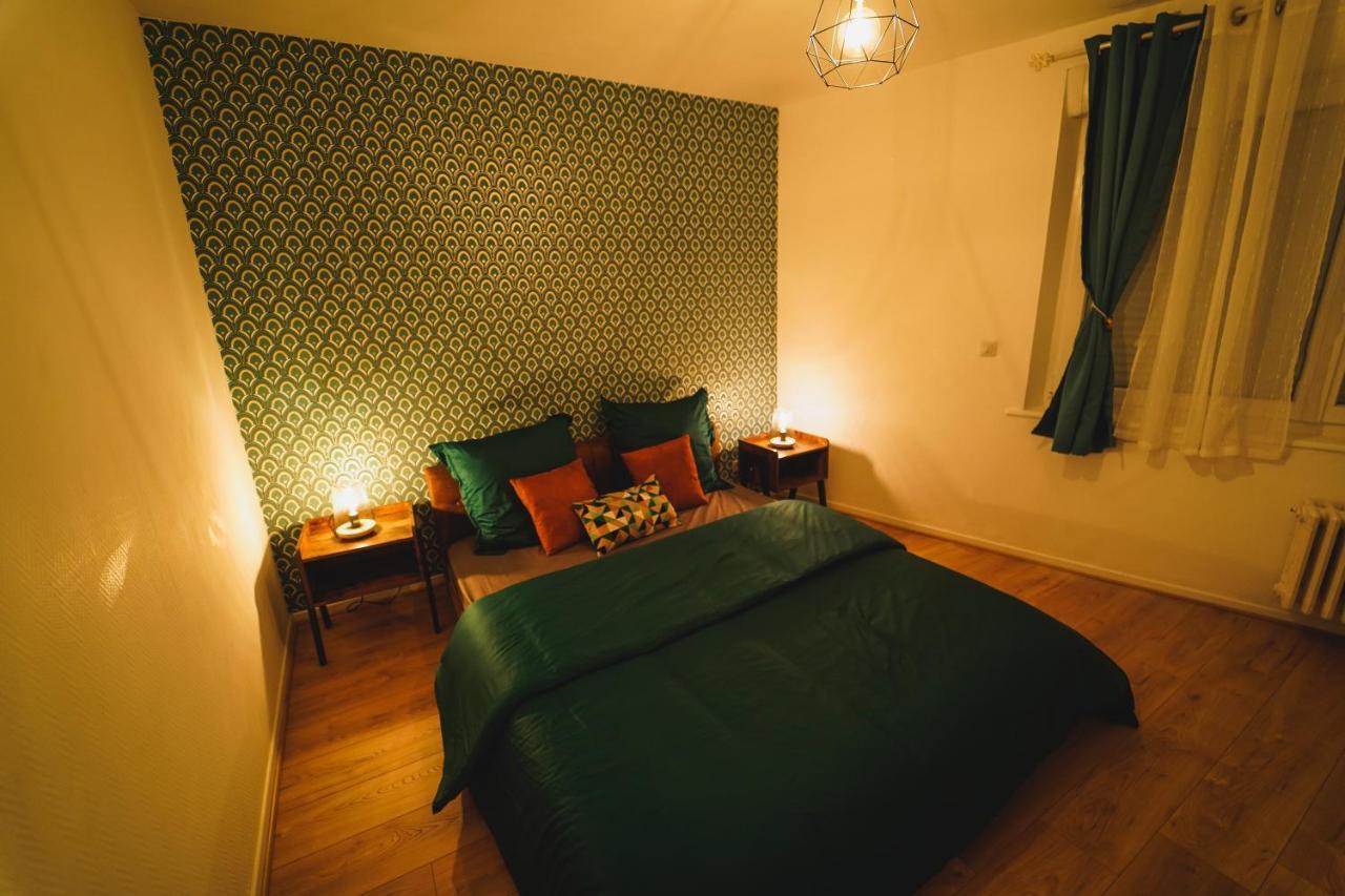 The Vintage Apartment Au Coeur De La Ville De Rimbaud Charleville-Mezieres Luaran gambar